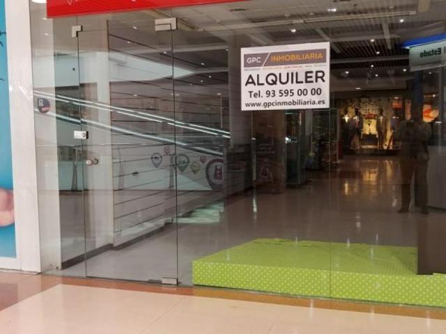 Local Comercial en alquiler en Cornellà De Llobregat, Riera