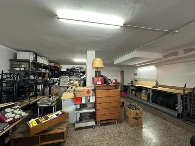 Local Comercial en alquiler en Cornellà De Llobregat