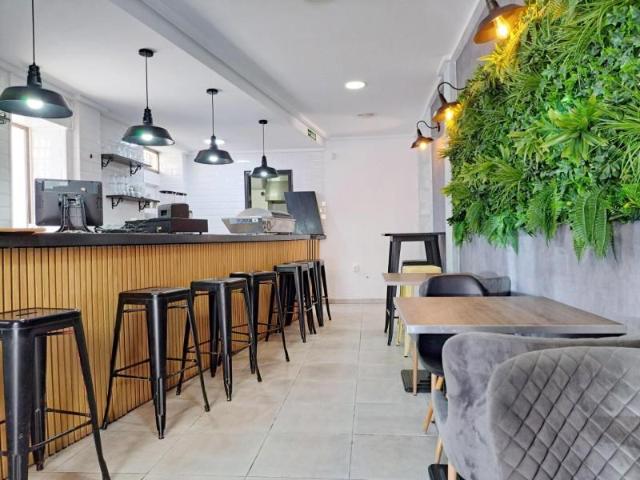 Local Comercial en alquiler en Dénia