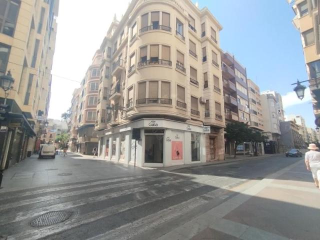Local Comercial en alquiler en Elche, la Vila