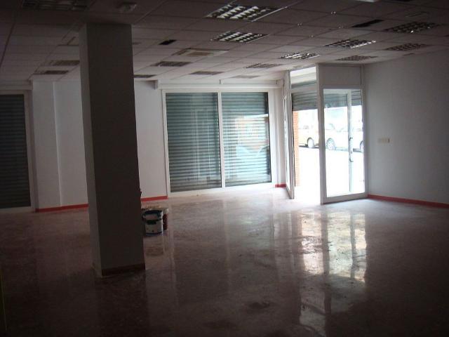 Local Comercial en alquiler en Baix Llobregat, Catalunya