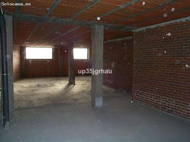 Local Comercial en alquiler en Barriada Islas Canarias, Costa del Sol Occidental