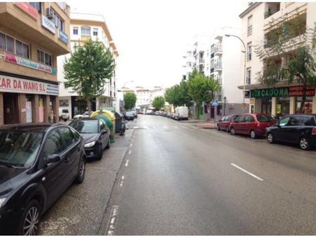 Local Comercial en alquiler en Barriada Islas Canarias, Costa del Sol Occidental