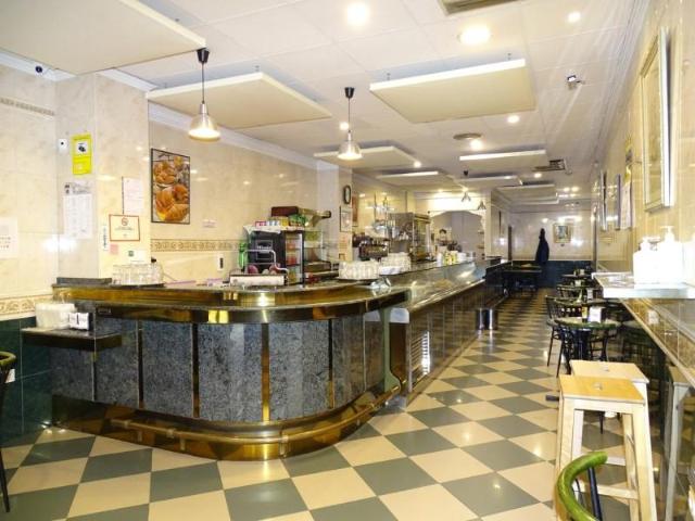 Local Comercial en alquiler en Granada, Plaza Toros - Doctores - San Lázaro