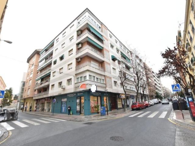 Local Comercial en alquiler en Granada, Centro - Sagrario