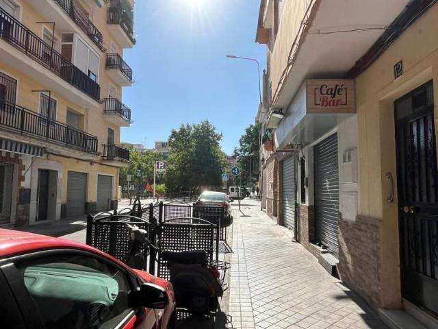 Local Comercial en alquiler en Granada, Zaidín - Vergeles
