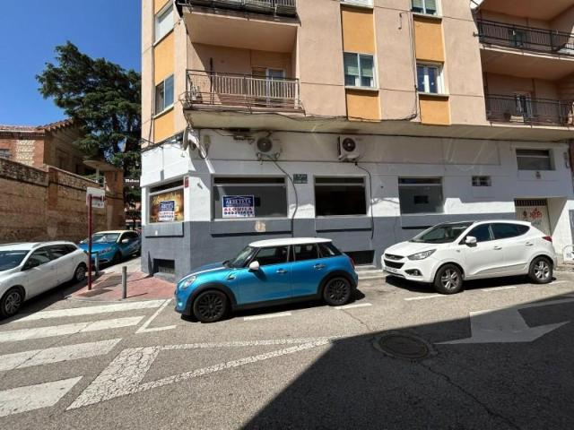 Local Comercial en alquiler en Adoratrices, Guadalajara