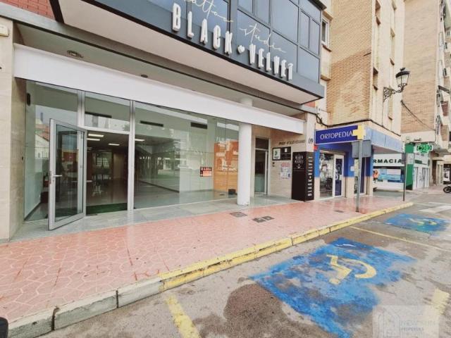 Local Comercial en alquiler en Guardamar Del Segura