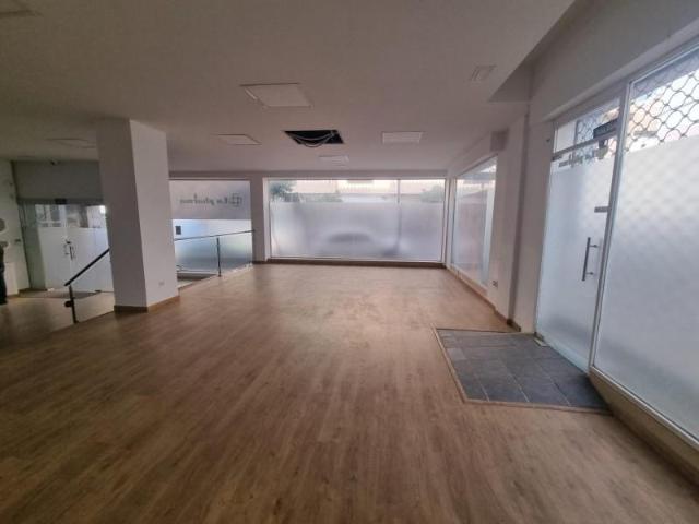 Local Comercial en alquiler en Huétor Vega, Granada