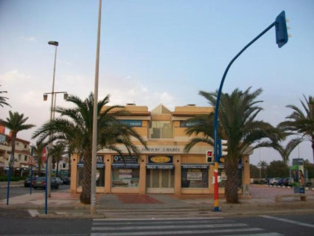 Local Comercial en alquiler en La Manga del Mar Menor, Cartagena