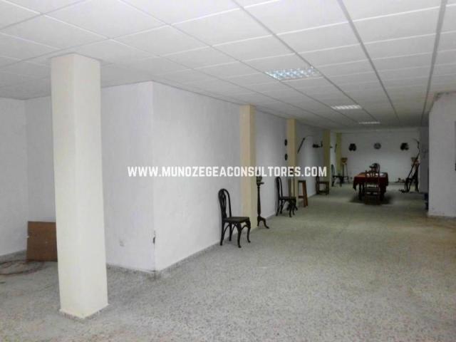 Local Comercial en alquiler en Lucena