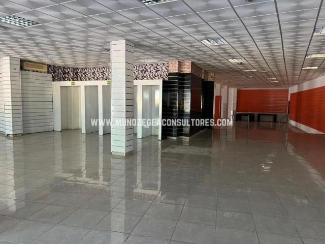 Local Comercial en alquiler en Zona 2 (Centro y San Francisco), Lucena