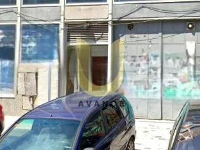 Local Comercial en alquiler en Salvador, Madrid