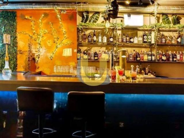 Local Comercial en alquiler en Cuatro Caminos, Madrid