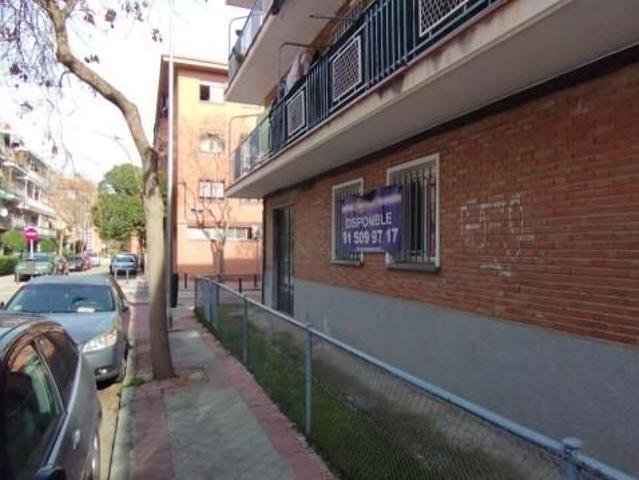 Local Comercial en alquiler en Buenavista, Madrid