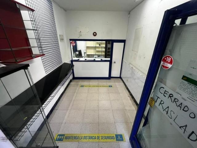 Local Comercial en alquiler en Campamento, Madrid