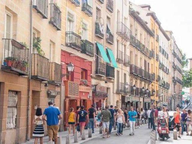 Local Comercial en alquiler en Palacio, Madrid