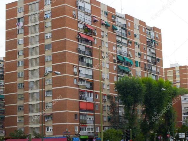 Local Comercial en alquiler en Madrid, El Pilar