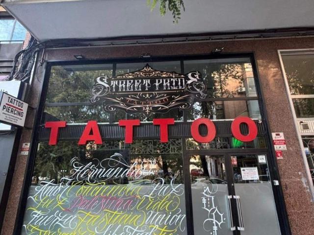 Local Comercial en alquiler en Vista Alegre, Madrid