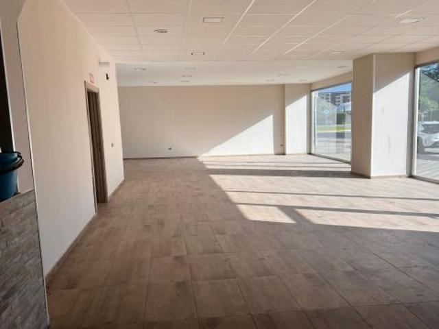 Local Comercial en alquiler en Mairena Del Aljarafe