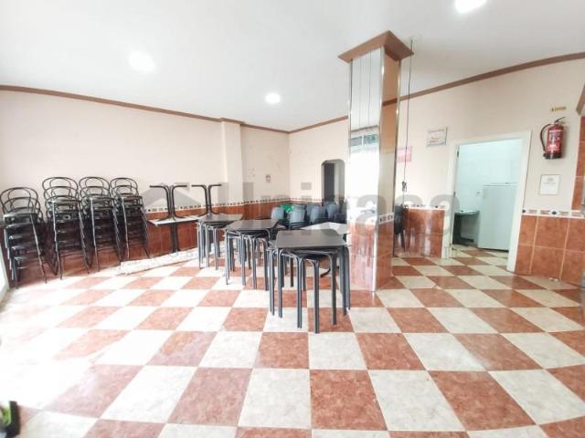 Local Comercial en alquiler en Los Ramos, Málaga
