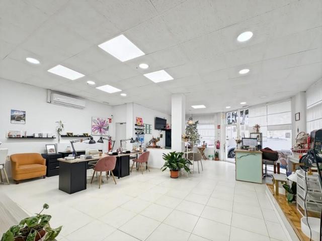 Local Comercial en alquiler en Son Gibert, Palma