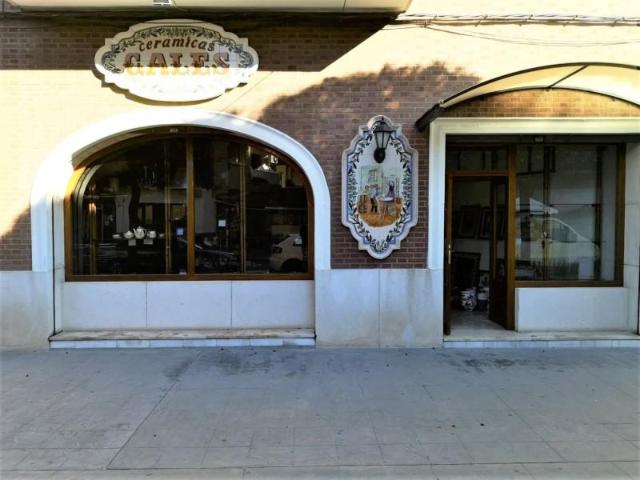 Local Comercial en alquiler en Manises, els Obradors