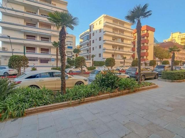 Local Comercial en alquiler en Marbella, Miraflores