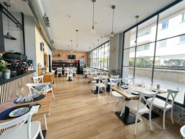 Local Comercial en alquiler en El Ingenio, Marbella