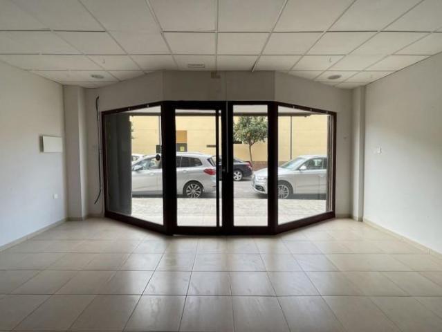 Local Comercial en alquiler en Nules, 1 de Maig (Purificación Escribano)