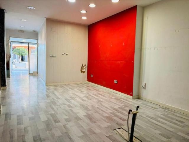 Local Comercial en alquiler en Nules, 1 de Maig (Purificación Escribano)