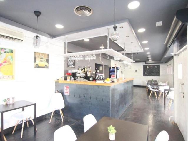 Local Comercial en alquiler en Olesa De Montserrat, Barcelona