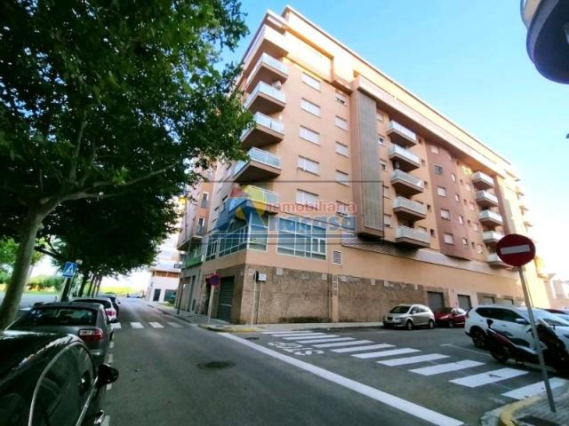 Local Comercial en alquiler en Oliva