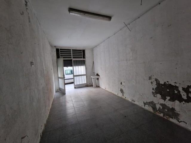 Local Comercial en alquiler en As Lagoas, Ourense