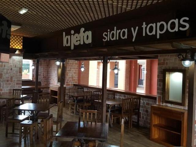 Local Comercial en alquiler en Oviedo, El Palais Local Comercial en alquiler en Oviedo, El Palais