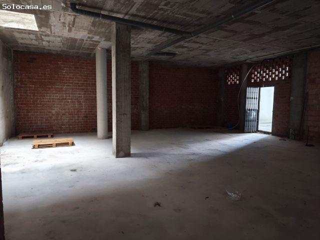 Local Comercial en alquiler en Palomares Del Río, Andalucía