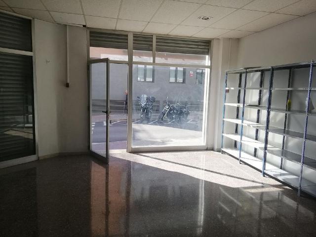Local Comercial en alquiler en Banús, Vallès Occidental