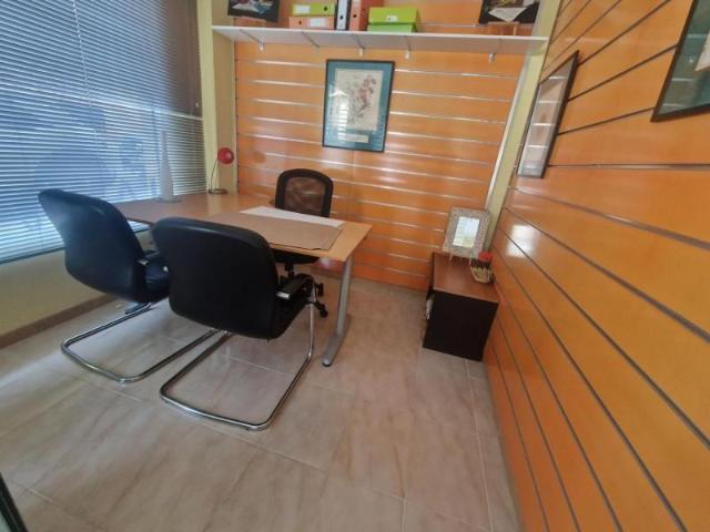 Local Comercial en alquiler en Paterna, Campament