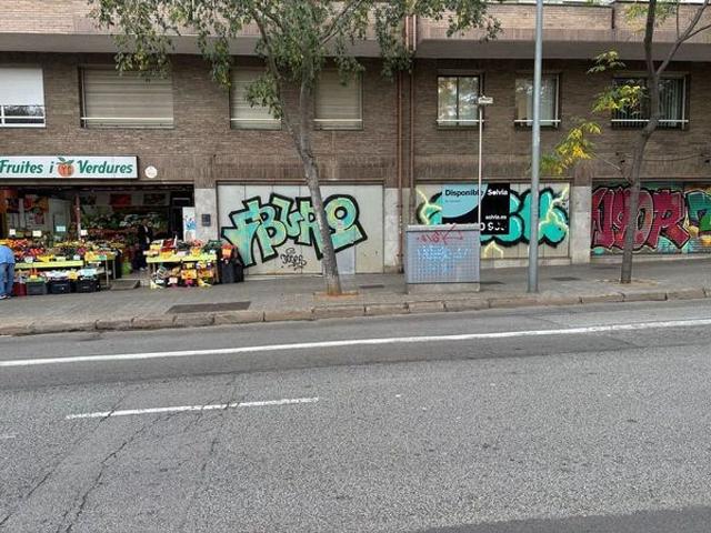Local Comercial en alquiler en Nou Barris, Barcelonès