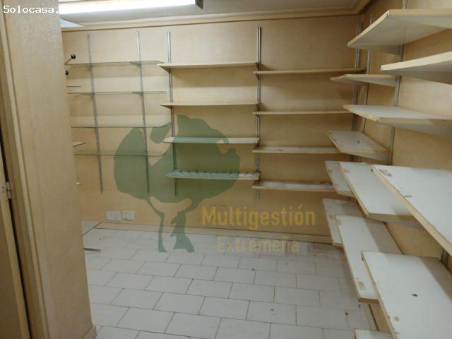Local Comercial en venta en Reyes Huertas, Cáceres