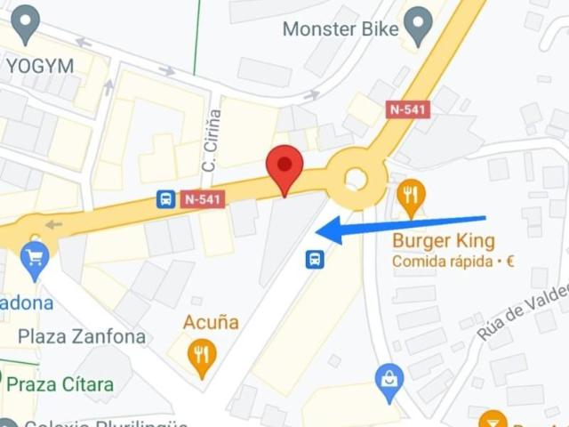 Local Comercial en alquiler en Pontevedra, Os Salgueiriños