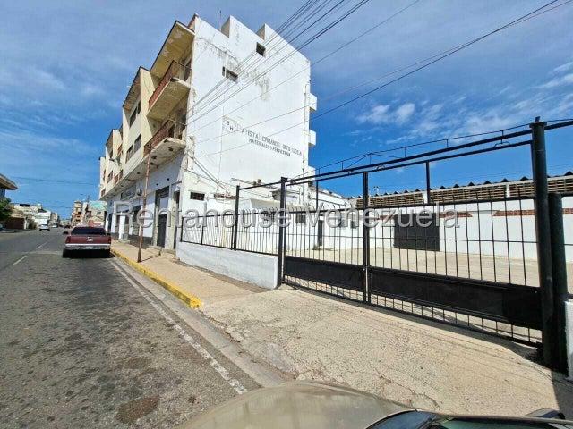 Local Comercial en alquiler en Falcón