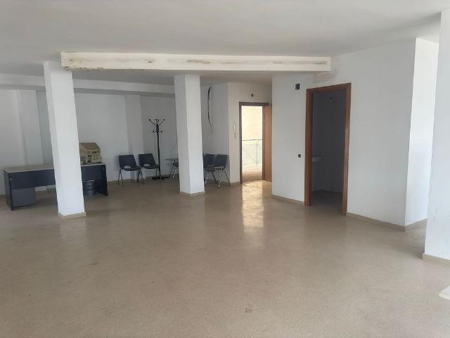 Local Comercial en alquiler en Baix Llobregat, Catalunya