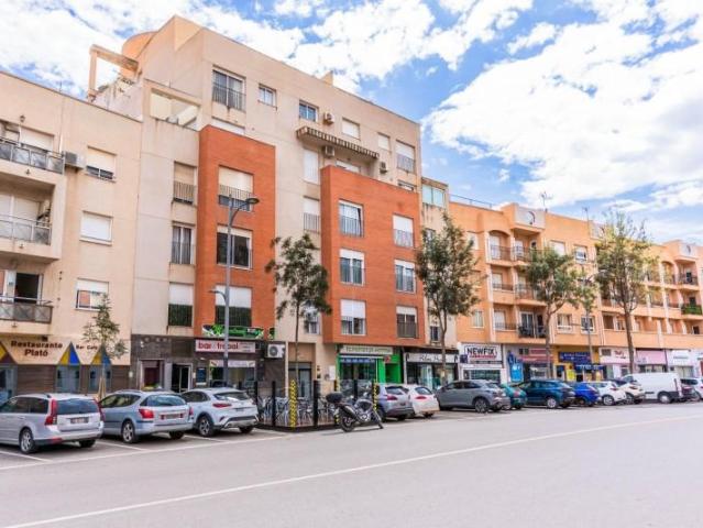 Local Comercial en alquiler en Roquetas De Mar