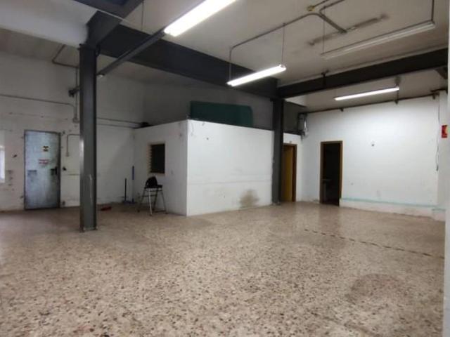 Local Comercial en alquiler en Rubí