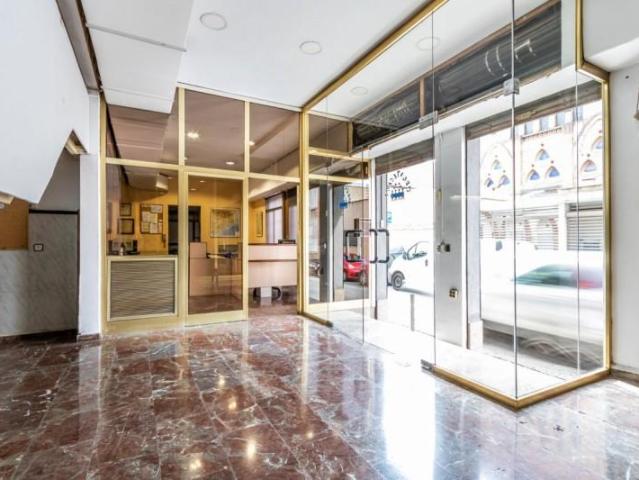 Local Comercial en alquiler en Sabadell, la Creu Alta