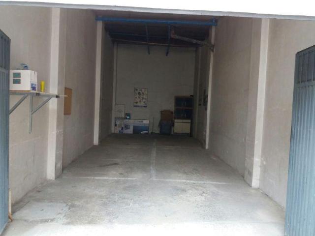 Local Comercial en alquiler en Glorieta, Salamanca