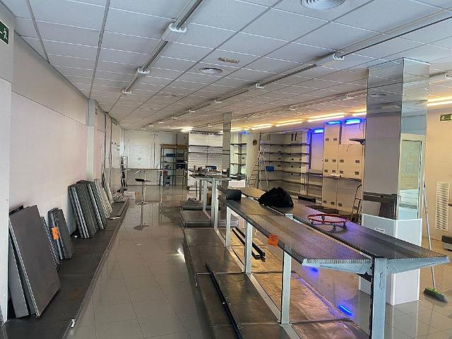 Local Comercial en alquiler en Baix Llobregat, Catalunya