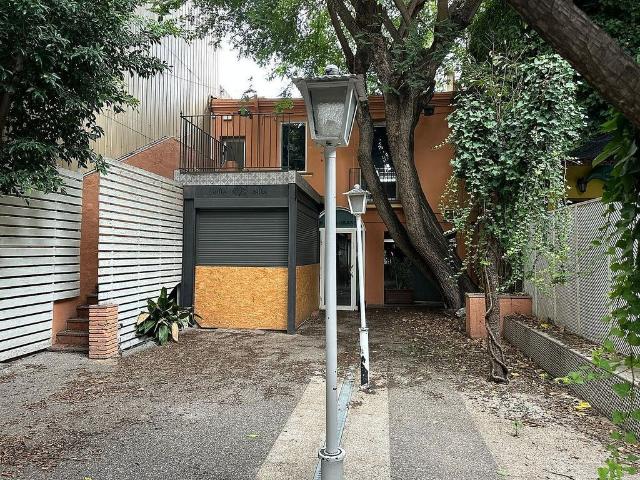 Local Comercial en alquiler en Santa Coloma De Gramenet, Barcelona