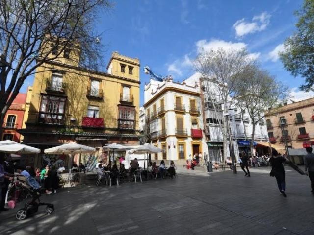 Local Comercial en alquiler en Sevilla, Alfalfa